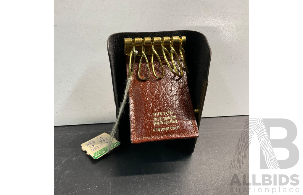 Vintage PARKER & SHEAFFER Fountain Pen & ANTHONY ROYALE Square Brown Cufflinks & Assorted of Vintage Wallet/Keytainer/Case & More