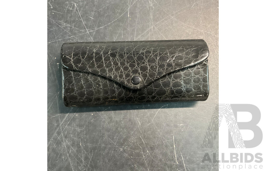 Vintage PARKER & SHEAFFER Fountain Pen & ANTHONY ROYALE Square Brown Cufflinks & Assorted of Vintage Wallet/Keytainer/Case & More