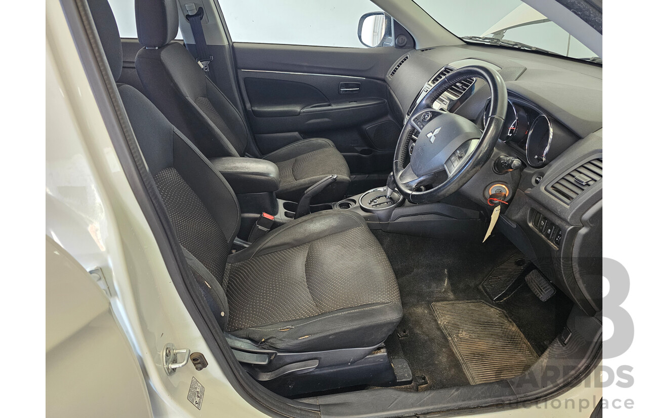 6/2014 Mitsubishi ASX (2wd) XB MY14 4d Wagon White 2.0L