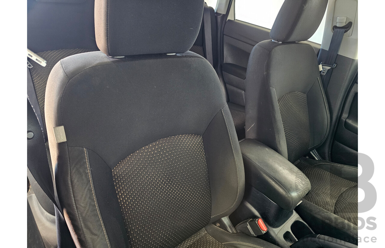 6/2014 Mitsubishi ASX (2wd) XB MY14 4d Wagon White 2.0L