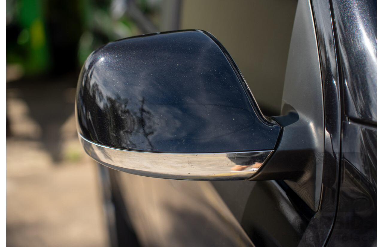 09/2017 Volkswagen Amarok TDI550 Highline (4x4) 2H MY18 4d Dual Cab Utility Deep Black Pearl Turbo Diesel V6 3.0L