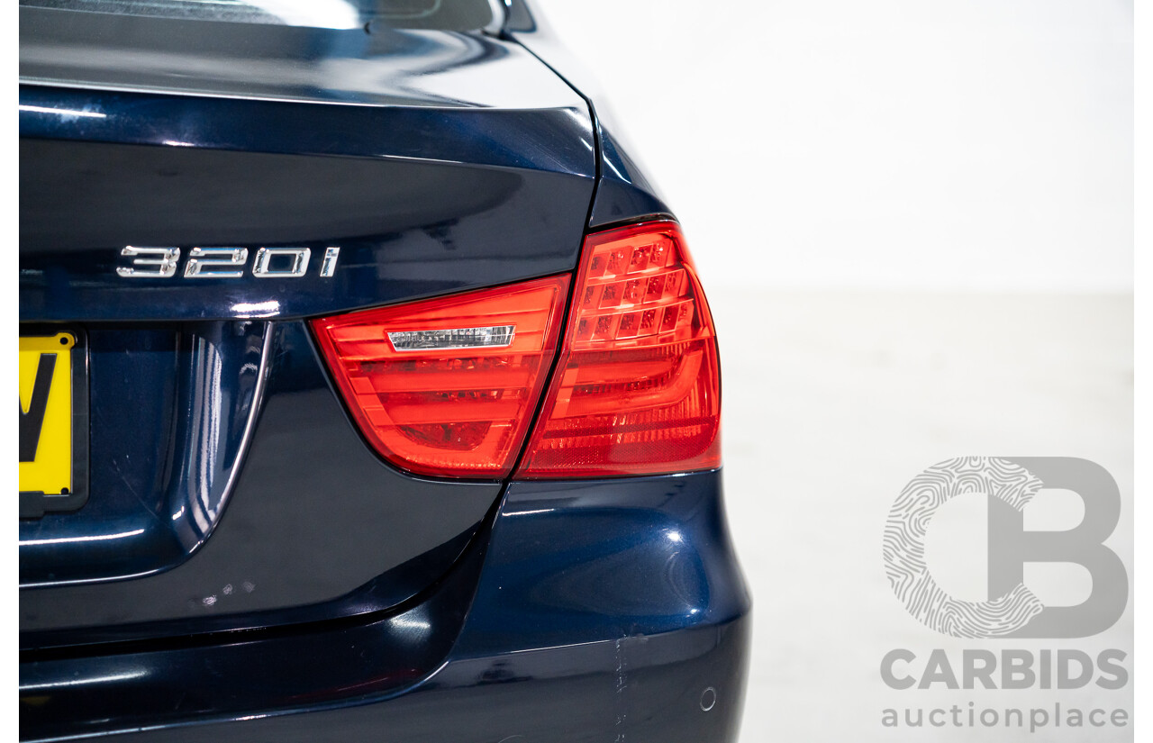 8/2009 BMW 320i Executive E90 MY09 4d Sedan Monaco Blue 2.0L