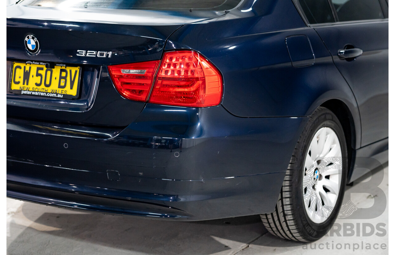 8/2009 BMW 320i Executive E90 MY09 4d Sedan Monaco Blue 2.0L
