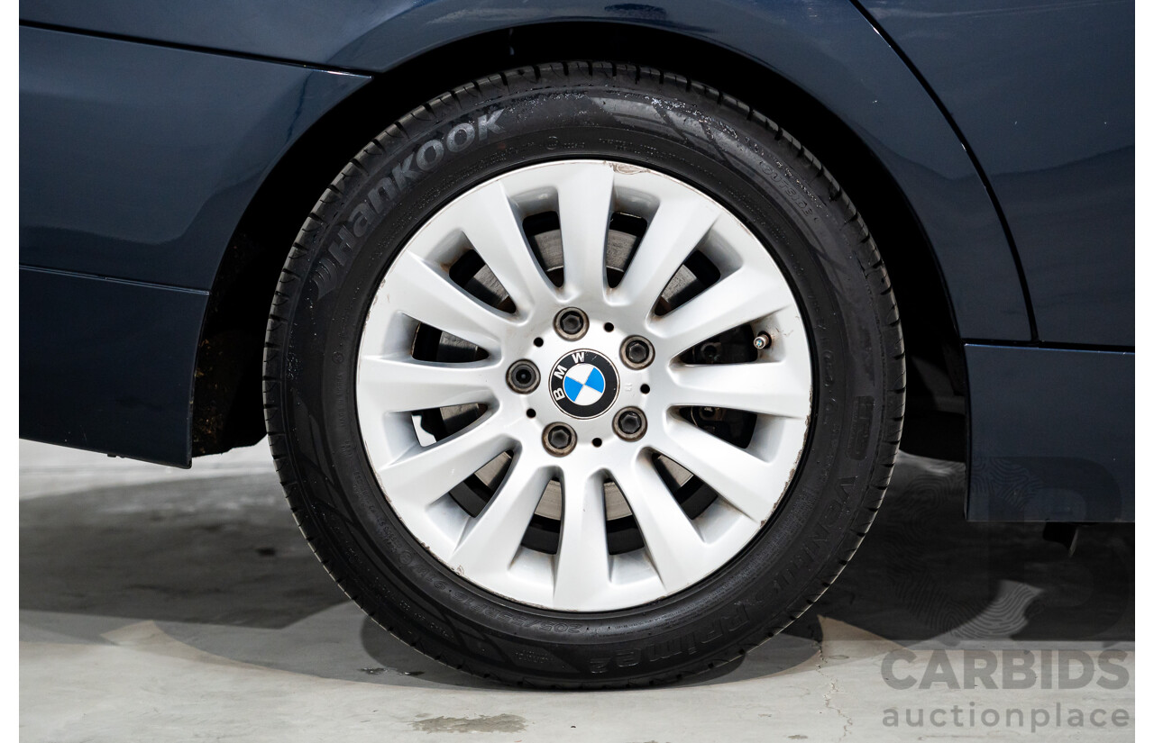 8/2009 BMW 320i Executive E90 MY09 4d Sedan Monaco Blue 2.0L