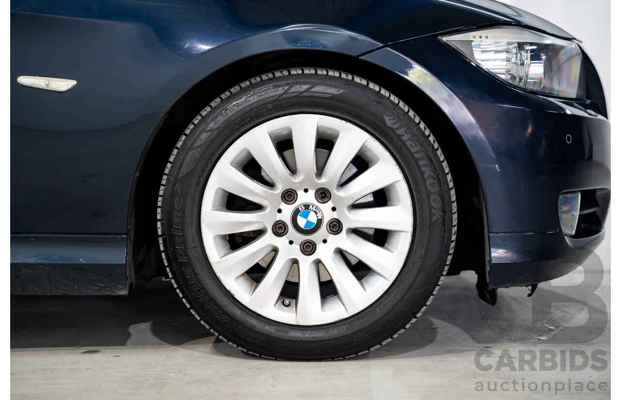 8/2009 BMW 320i Executive E90 MY09 4d Sedan Monaco Blue 2.0L