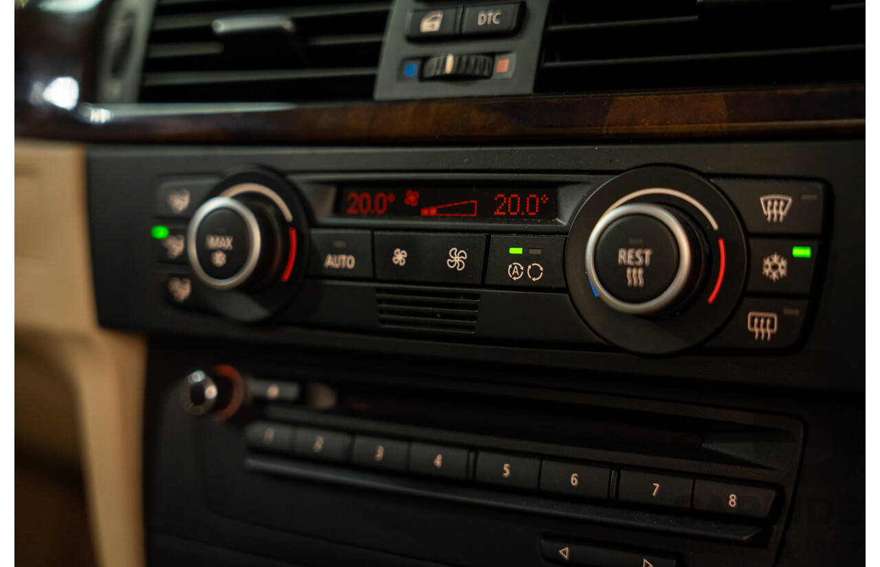 8/2009 BMW 320i Executive E90 MY09 4d Sedan Monaco Blue 2.0L