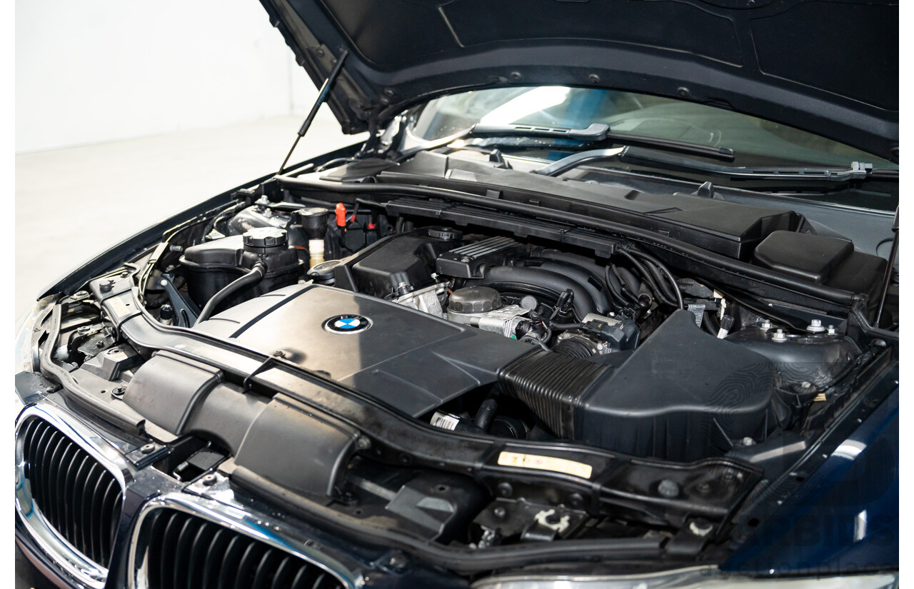 8/2009 BMW 320i Executive E90 MY09 4d Sedan Monaco Blue 2.0L