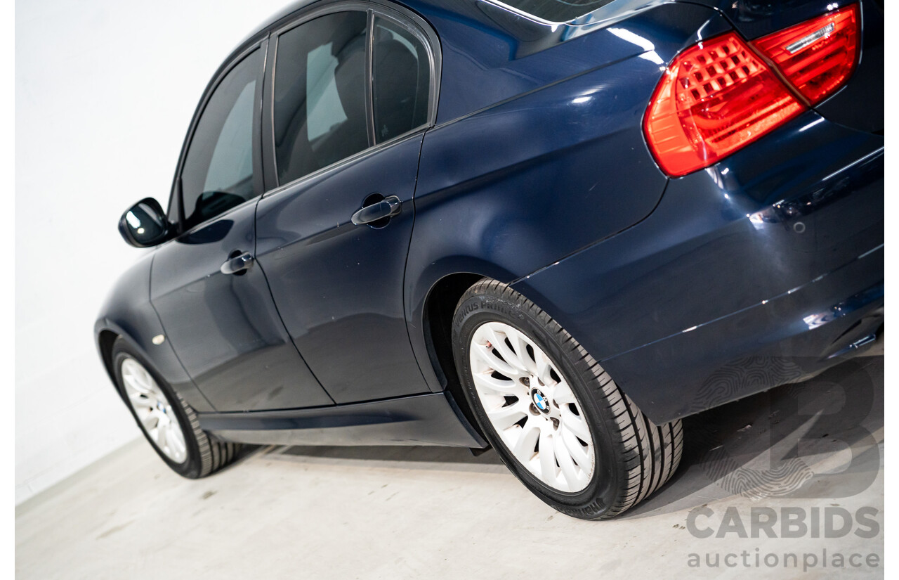 8/2009 BMW 320i Executive E90 MY09 4d Sedan Monaco Blue 2.0L