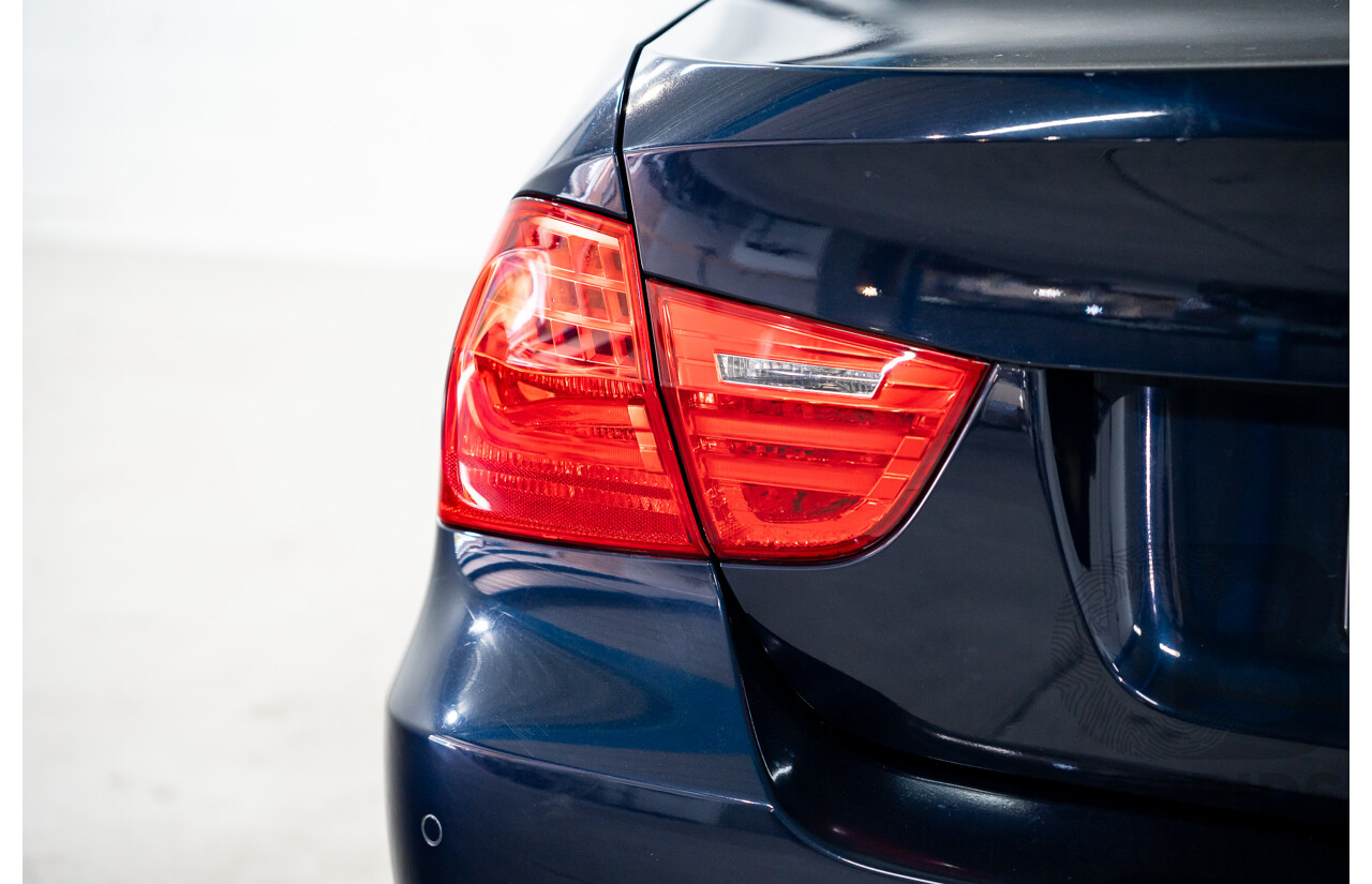 8/2009 BMW 320i Executive E90 MY09 4d Sedan Monaco Blue 2.0L