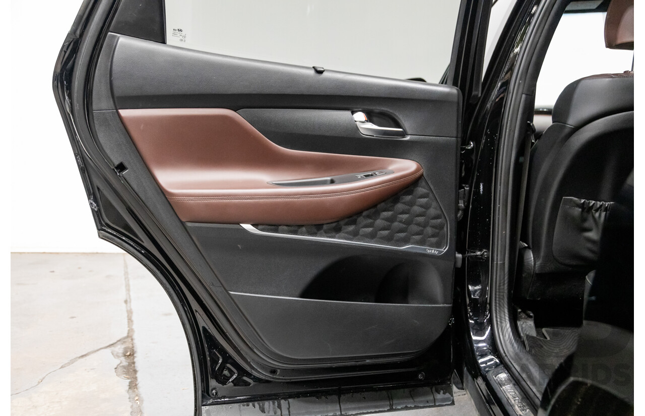 02/2020 Hyundai Santa Fe Highlander (4x4) TM MY20 4d Wagon Phantom Black Turbo Diesel 2.2L - 7 Seater