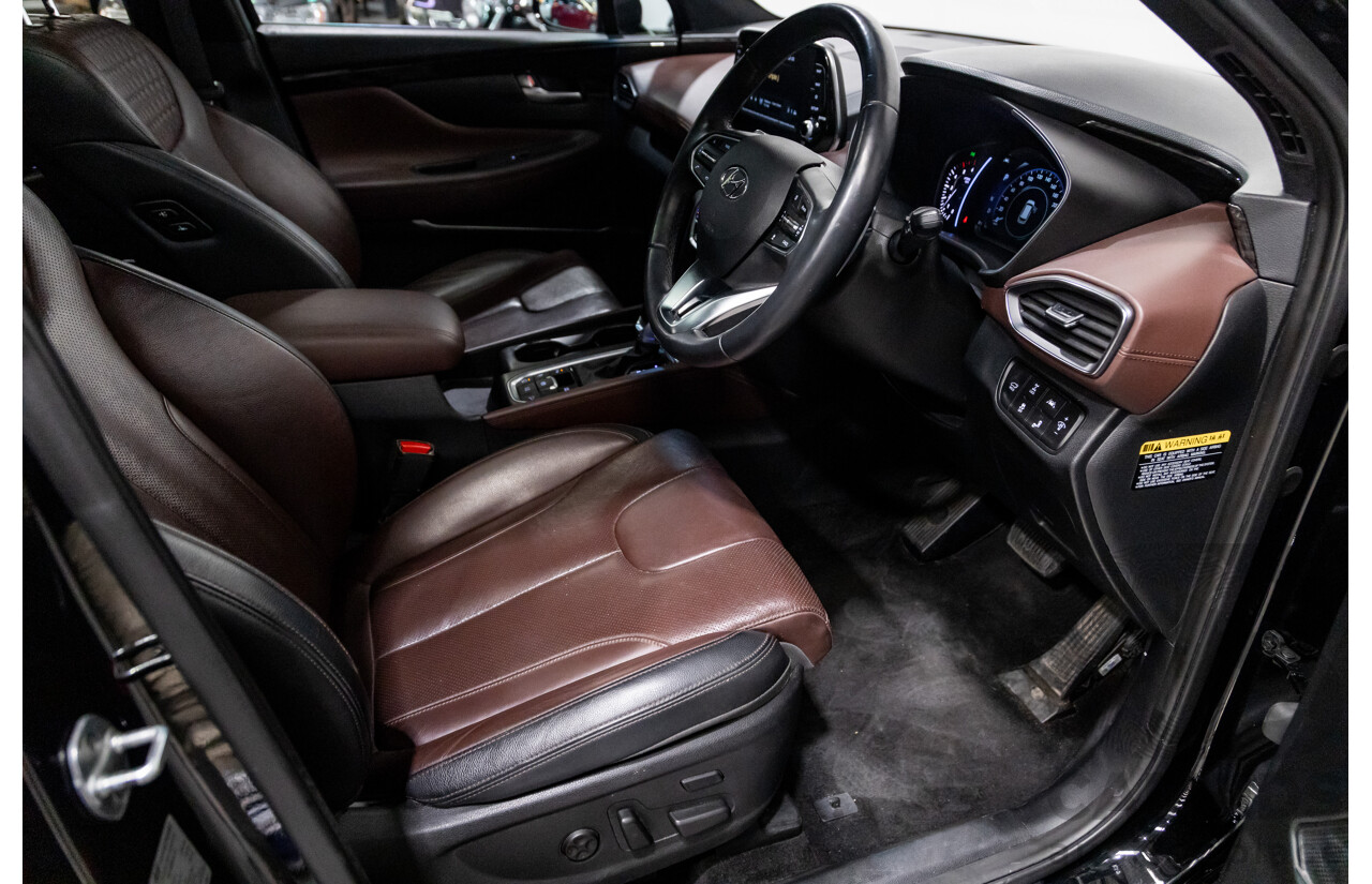 02/2020 Hyundai Santa Fe Highlander (4x4) TM MY20 4d Wagon Phantom Black Turbo Diesel 2.2L - 7 Seater