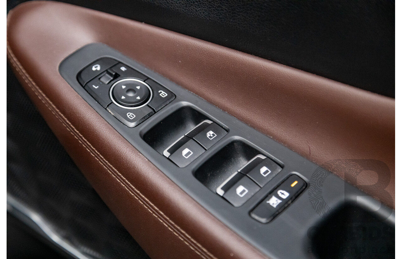 02/2020 Hyundai Santa Fe Highlander (4x4) TM MY20 4d Wagon Phantom Black Turbo Diesel 2.2L - 7 Seater