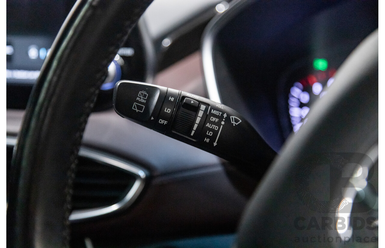 02/2020 Hyundai Santa Fe Highlander (4x4) TM MY20 4d Wagon Phantom Black Turbo Diesel 2.2L - 7 Seater