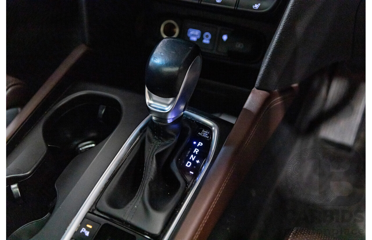 02/2020 Hyundai Santa Fe Highlander (4x4) TM MY20 4d Wagon Phantom Black Turbo Diesel 2.2L - 7 Seater