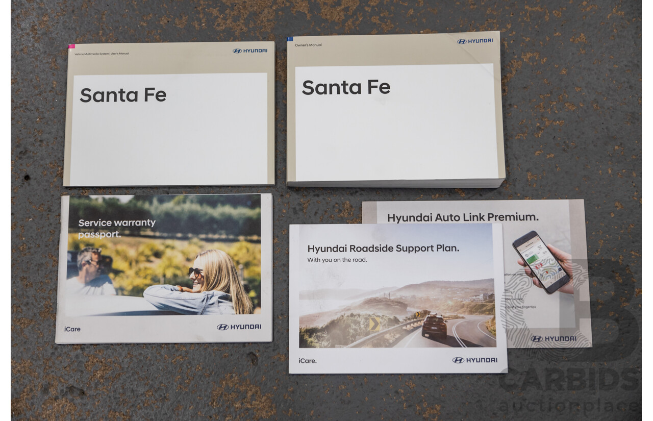 02/2020 Hyundai Santa Fe Highlander (4x4) TM MY20 4d Wagon Phantom Black Turbo Diesel 2.2L - 7 Seater