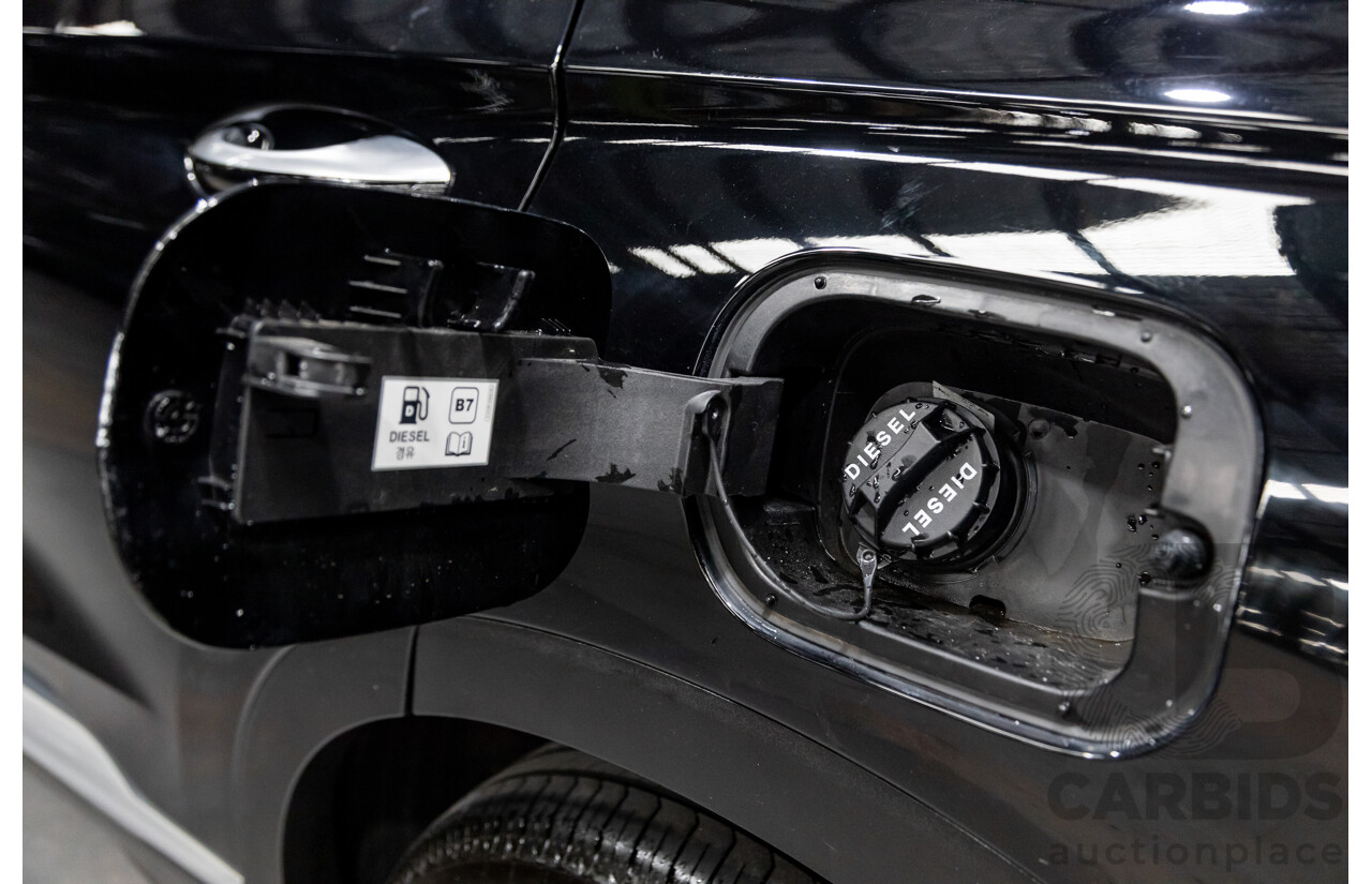 02/2020 Hyundai Santa Fe Highlander (4x4) TM MY20 4d Wagon Phantom Black Turbo Diesel 2.2L - 7 Seater