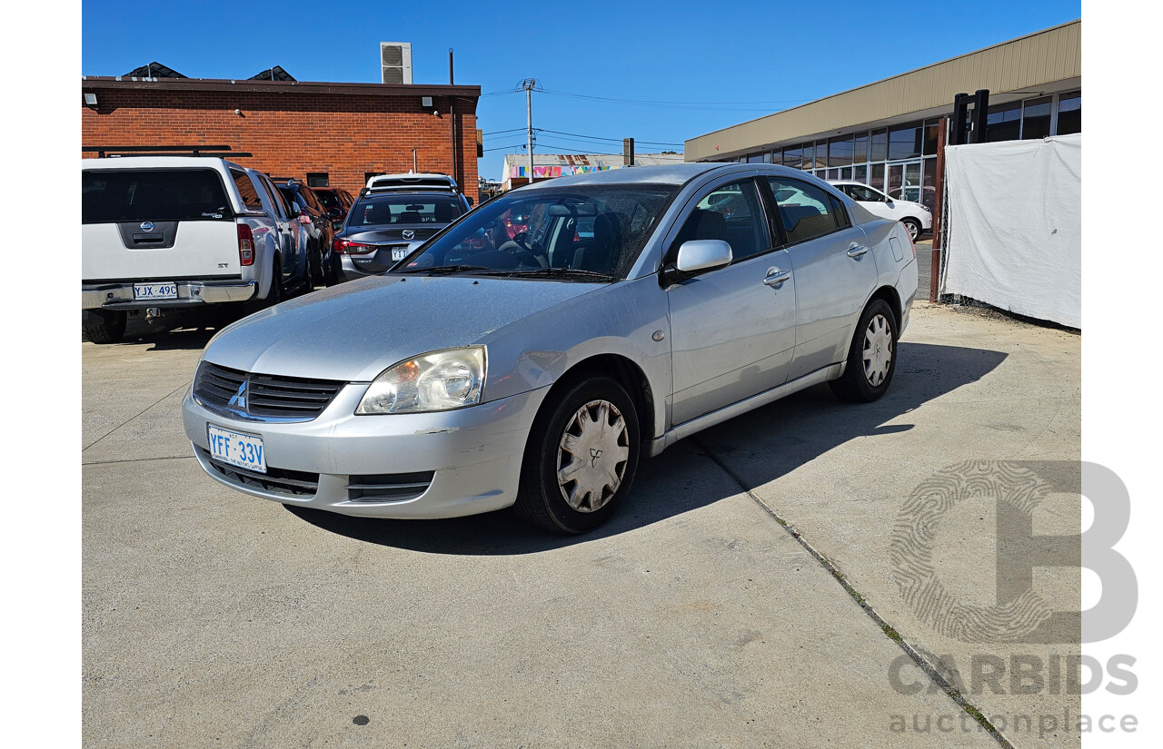 10/2005 Mitsubishi 380  DB 4d Sedan Silver 3.8L