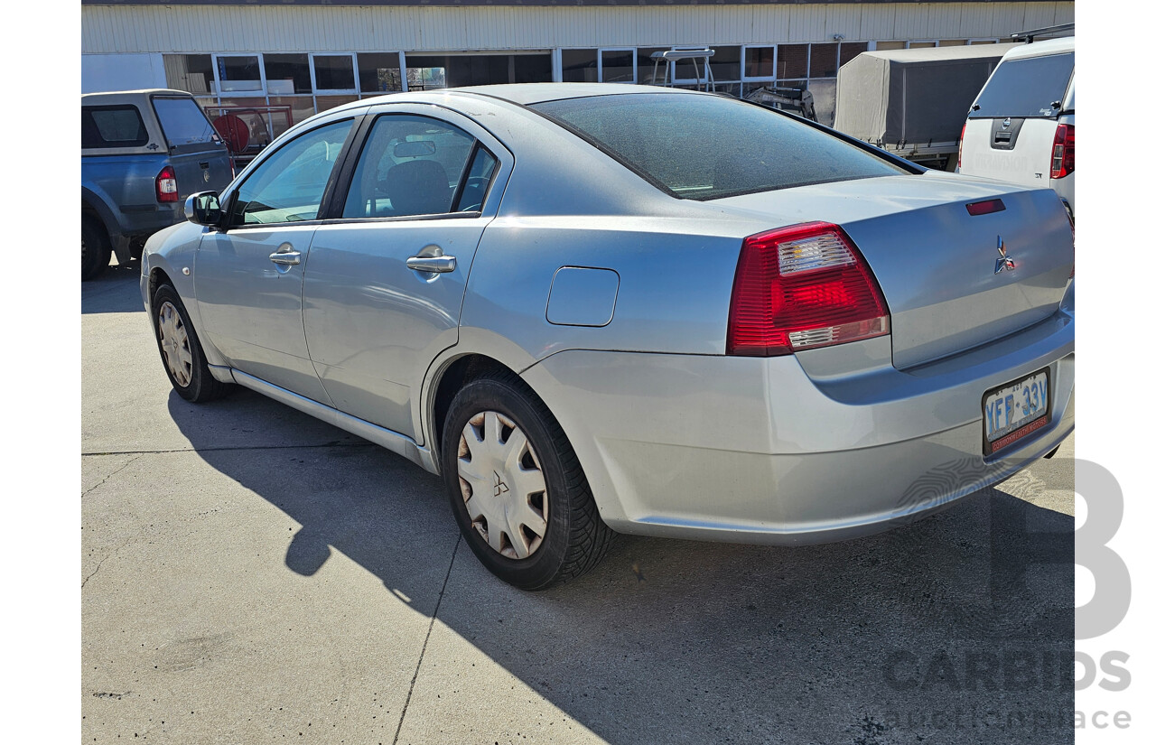10/2005 Mitsubishi 380  DB 4d Sedan Silver 3.8L