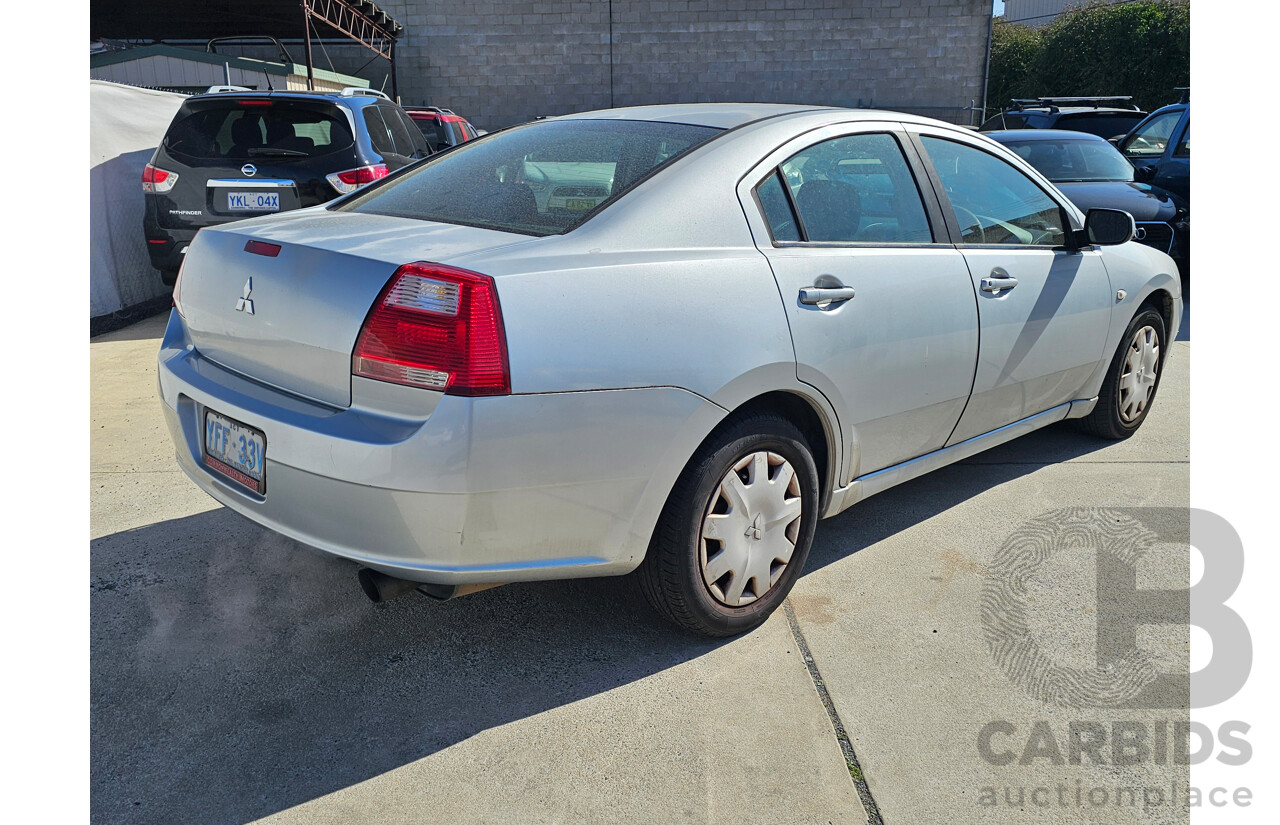 10/2005 Mitsubishi 380  DB 4d Sedan Silver 3.8L
