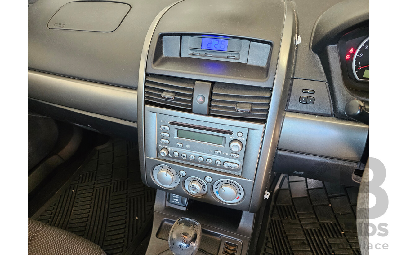 10/2005 Mitsubishi 380  DB 4d Sedan Silver 3.8L