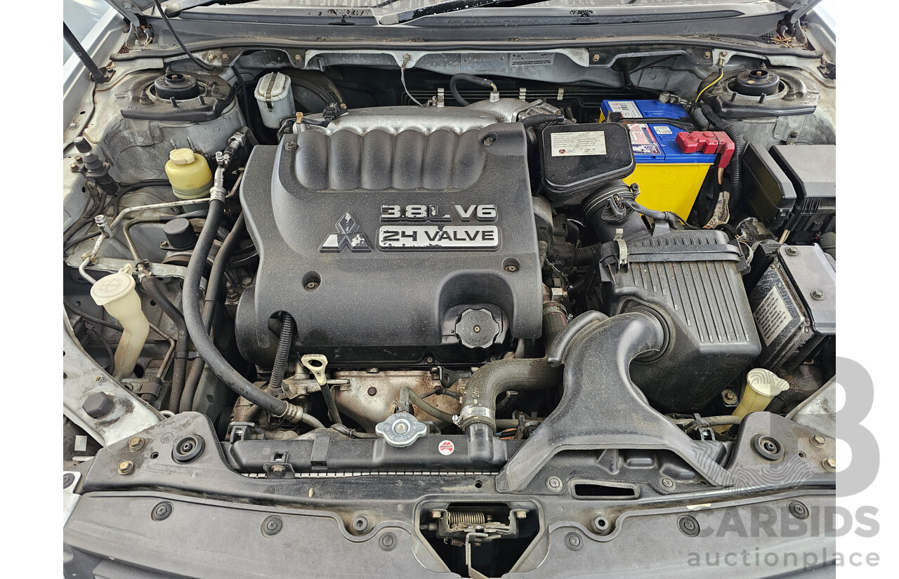 10/2005 Mitsubishi 380  DB 4d Sedan Silver 3.8L