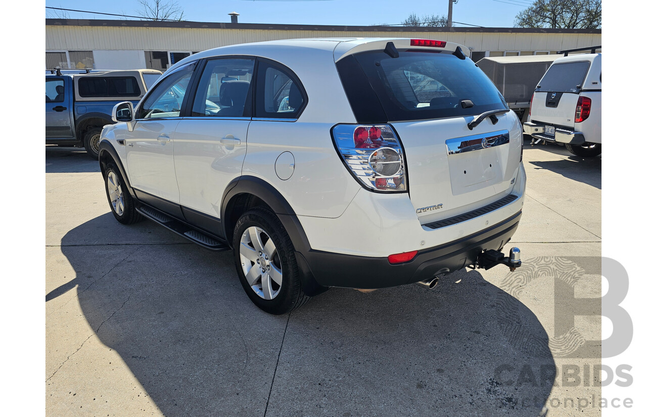 6/2013 Holden Captiva 7 SX (fwd) CG MY13 4d Wagon White 2.4L
