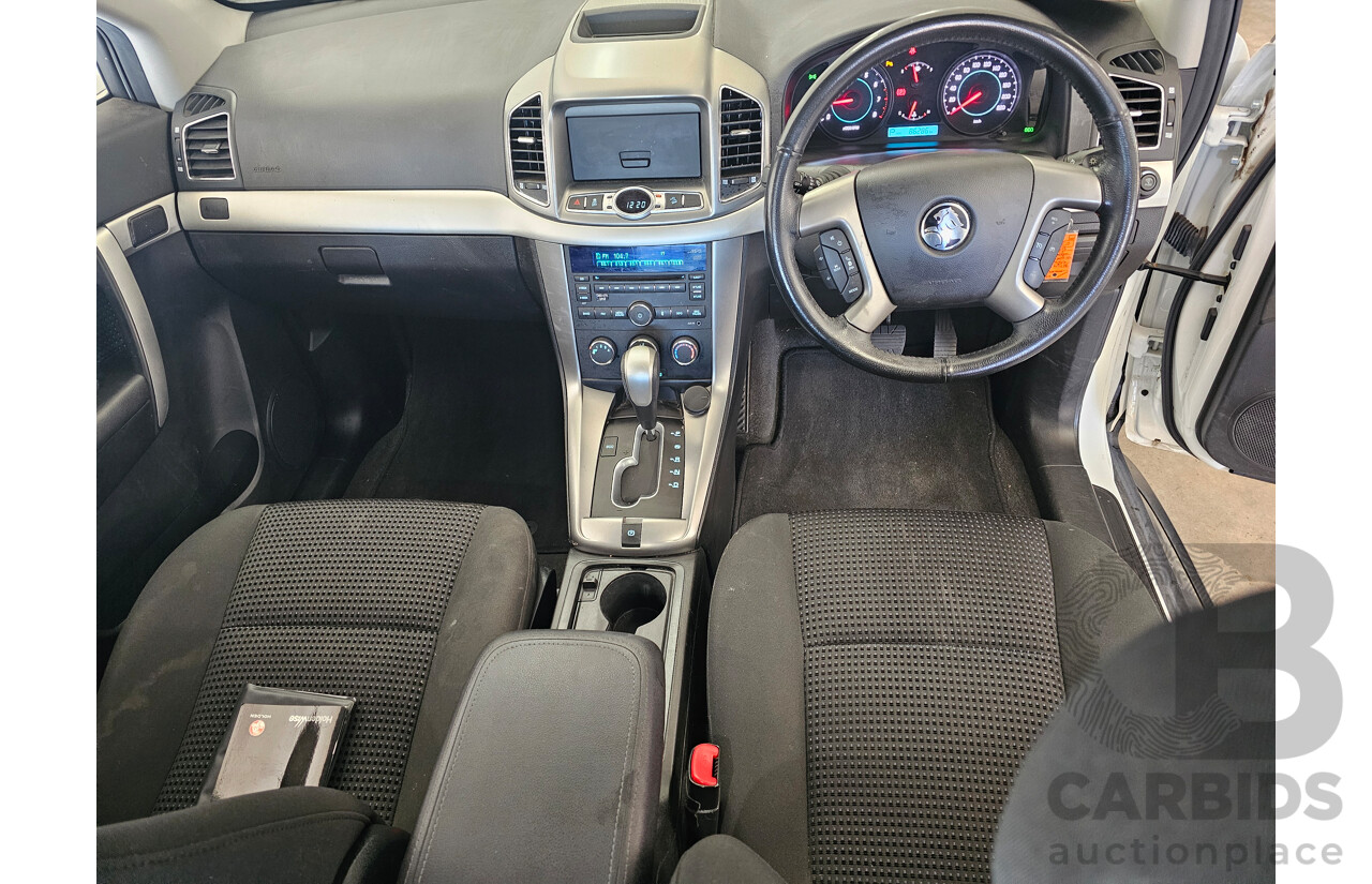 6/2013 Holden Captiva 7 SX (fwd) CG MY13 4d Wagon White 2.4L
