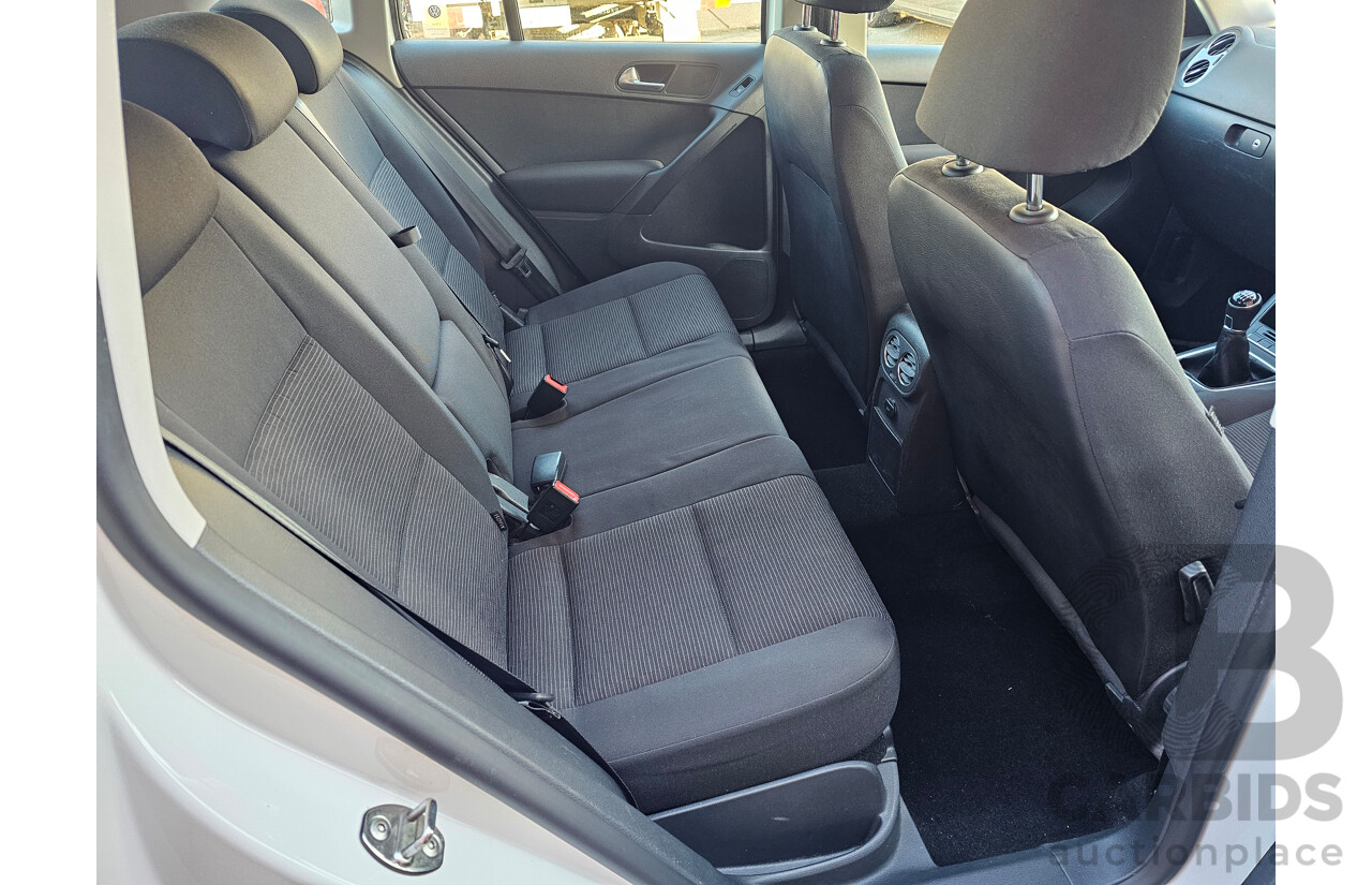 1/2013 Volkswagen Tiguan 118 TSI (4x2) 5NC MY12 4d Wagon White 1.4L