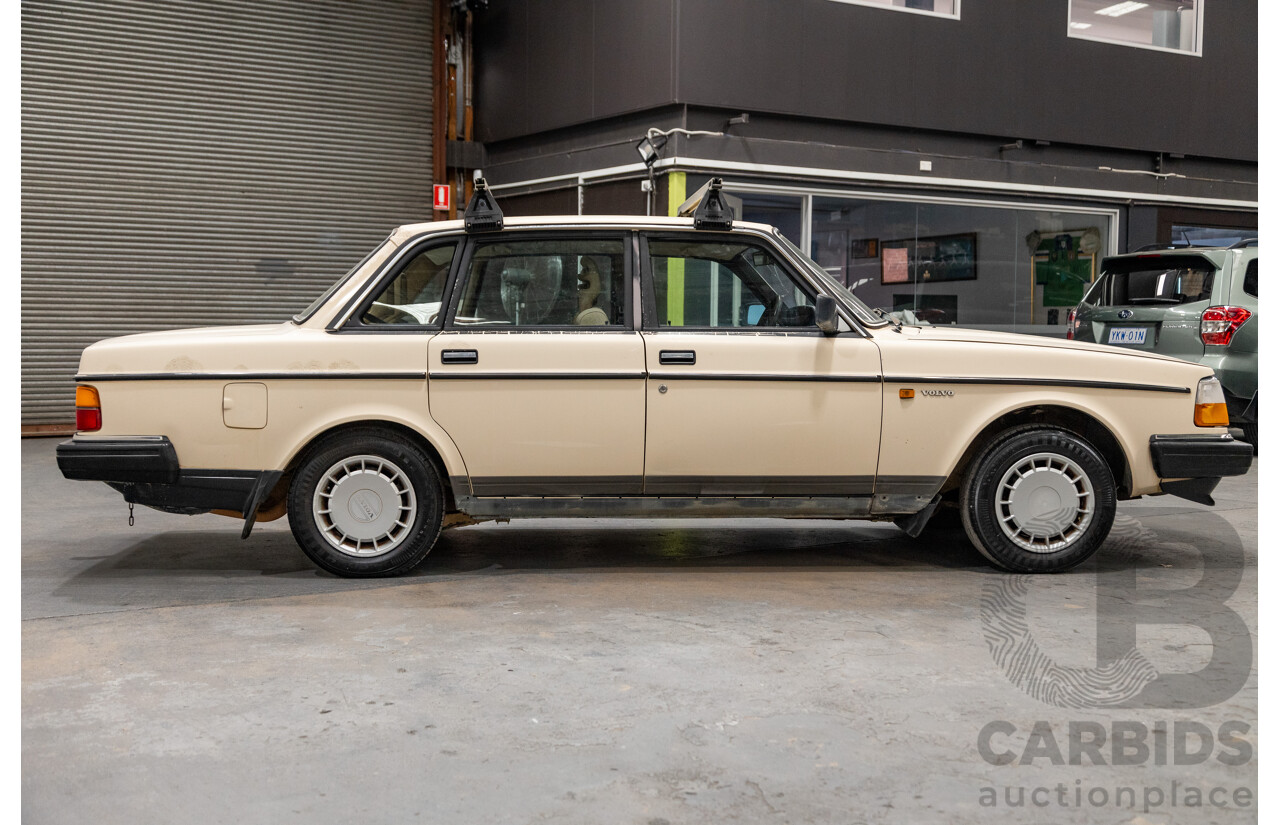 7/1989 Volvo 240 GL 4d Sedan Beige 2.3L