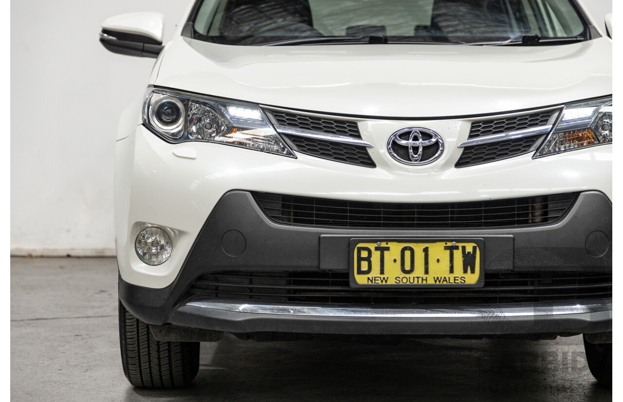 3/2013 Toyota Rav4 Cruiser (AWD)  ALA49R 4d Wagon Glacier White Turbo Diesel 2.2L