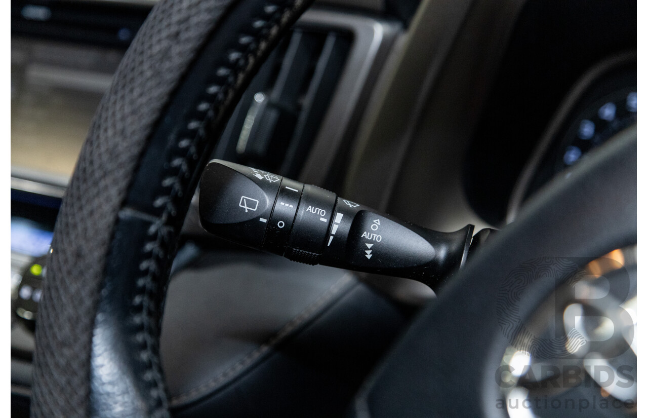 3/2013 Toyota Rav4 Cruiser (AWD)  ALA49R 4d Wagon Glacier White Turbo Diesel 2.2L