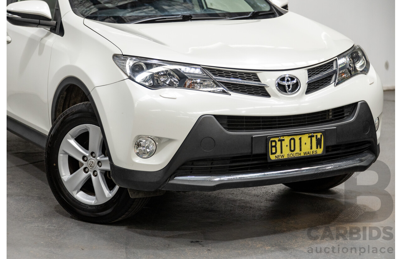 3/2013 Toyota Rav4 Cruiser (AWD)  ALA49R 4d Wagon Glacier White Turbo Diesel 2.2L