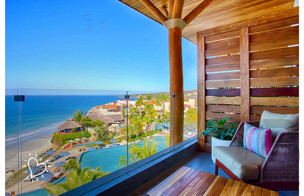 Oceanfront Siesta - 2 People for 4 Nights - Oceanfront Bliss Beckons at Your Choice of Five-Star, All-Inclusive Luxury Resort in Banderas Bay or Nuevo Nayarit - Valued at Over $6,300