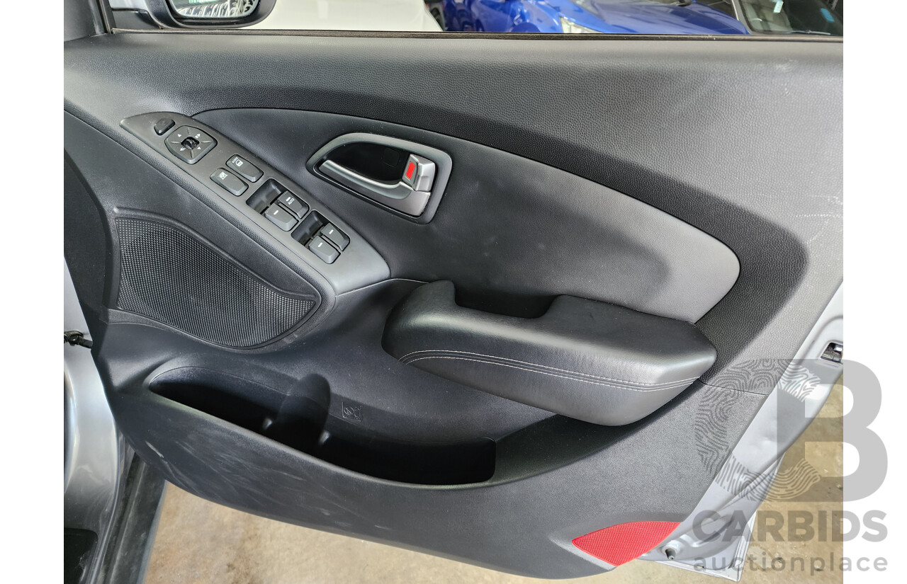 8/2014 Hyundai Ix35 SE (fwd) LM SERIES II 4d Wagon Grey 2.0L