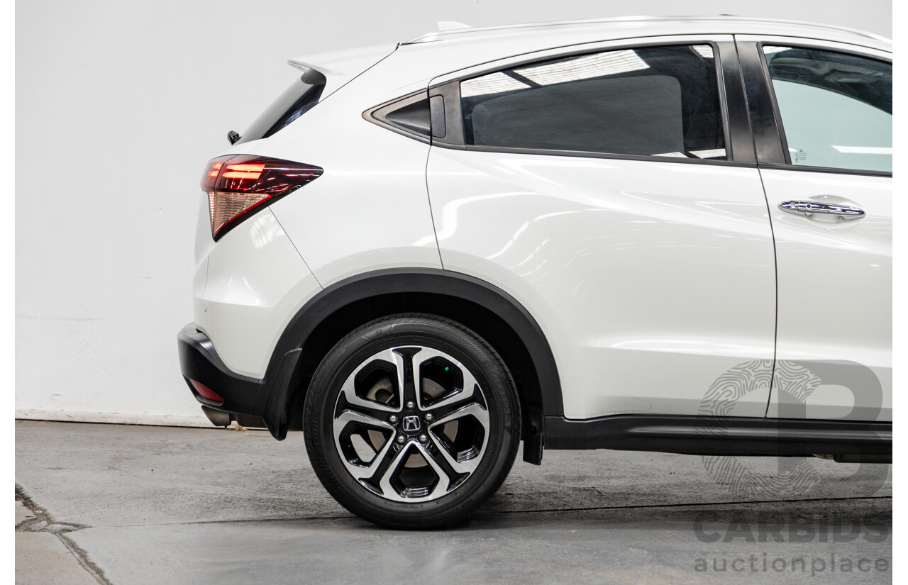 06/2016 Honda HR-V Vti-L 4d Wagon Pearl Orchid White 1.8L