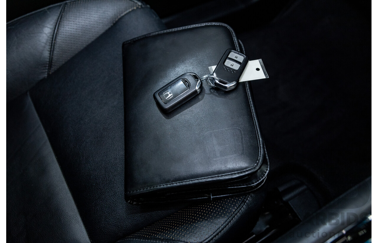 06/2016 Honda HR-V Vti-L 4d Wagon Pearl Orchid White 1.8L