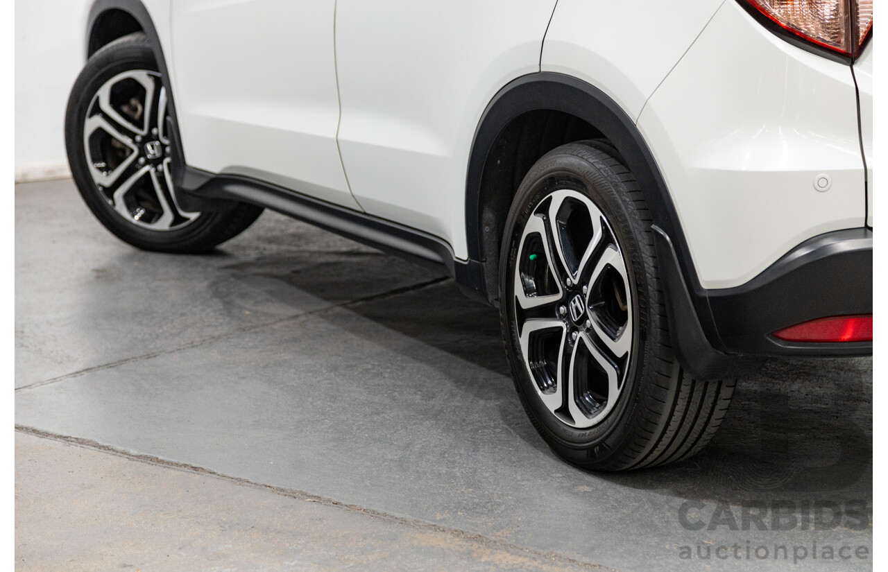 06/2016 Honda HR-V Vti-L 4d Wagon Pearl Orchid White 1.8L