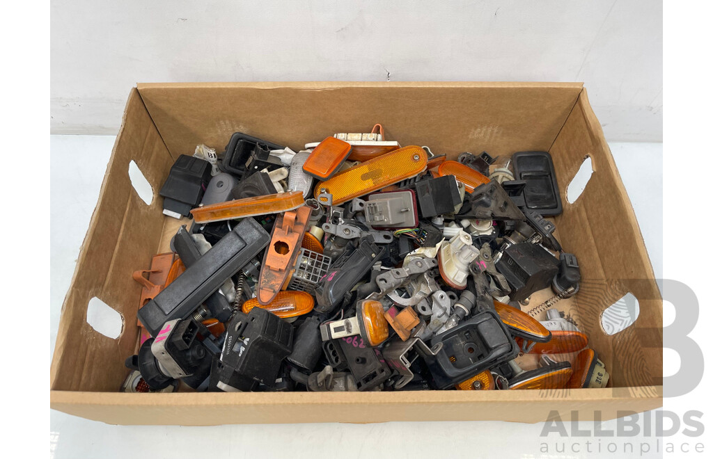 Assorted Vintage Car Parts