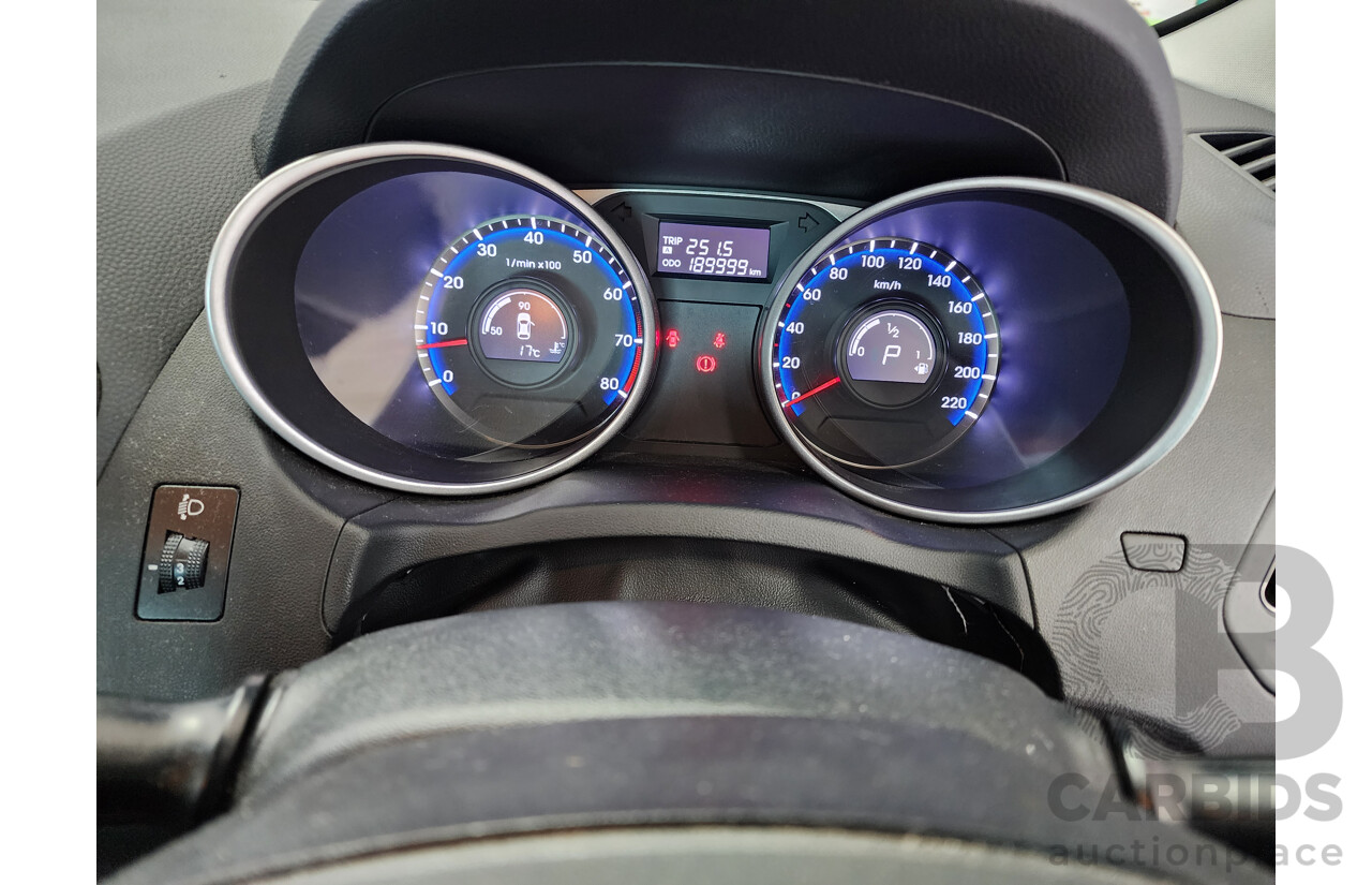 7/2014 Hyundai Ix35 SE (fwd) LM SERIES II 4d Wagon White 2.0L