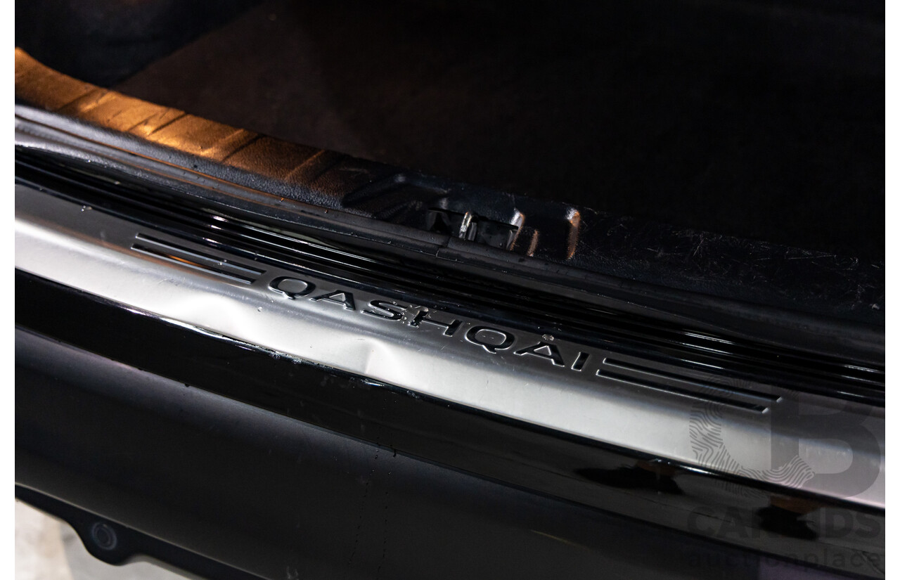 10/2016 Nissan Qashqai ST (FWD) J11 4d Wagon Pearl Black Metallic 2.0L