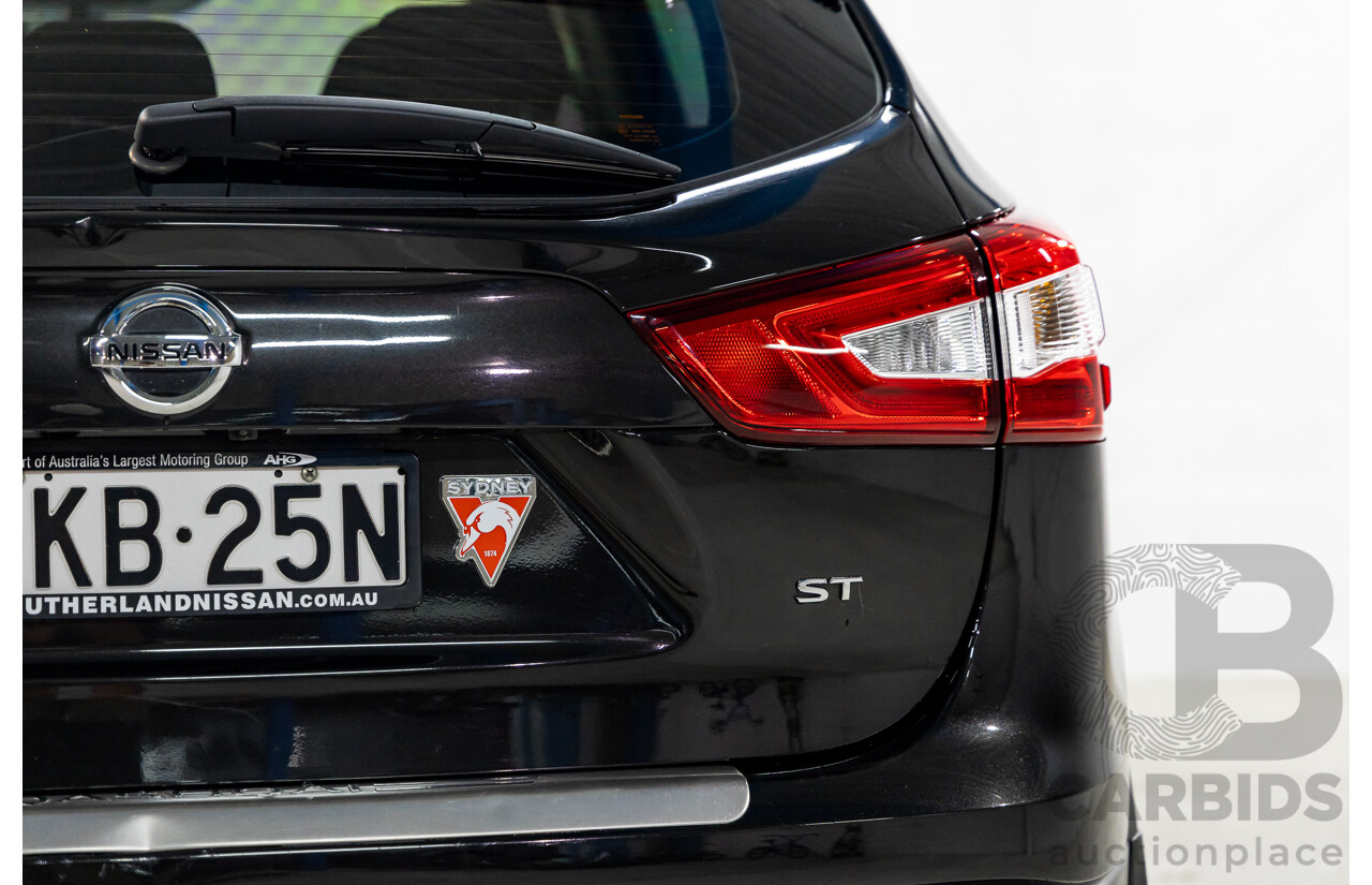 10/2016 Nissan Qashqai ST (FWD) J11 4d Wagon Pearl Black Metallic 2.0L