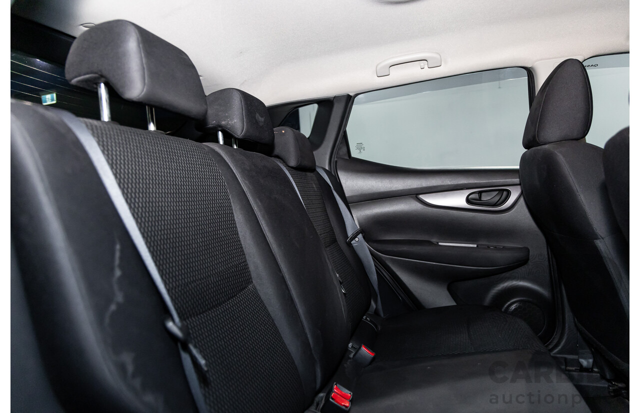 10/2016 Nissan Qashqai ST (FWD) J11 4d Wagon Pearl Black Metallic 2.0L