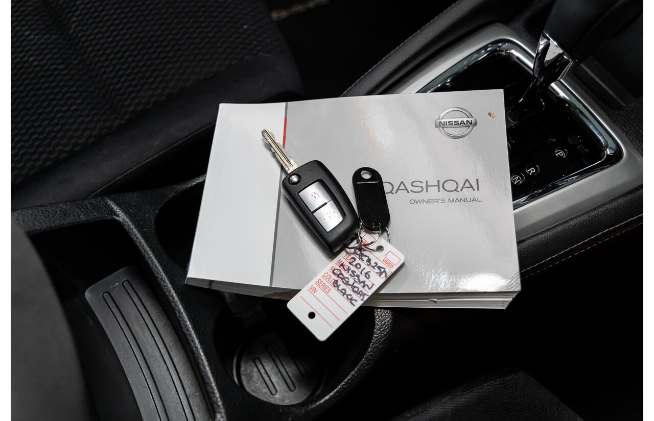 10/2016 Nissan Qashqai ST (FWD) J11 4d Wagon Pearl Black Metallic 2.0L