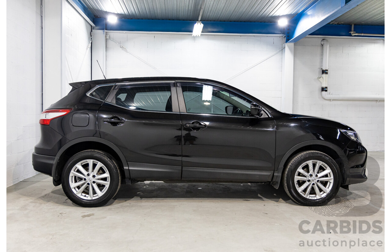 10/2016 Nissan Qashqai ST (FWD) J11 4d Wagon Pearl Black Metallic 2.0L
