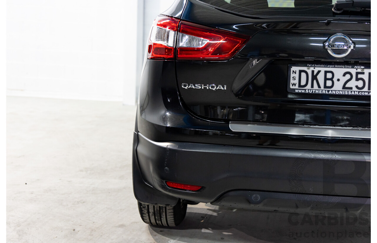 10/2016 Nissan Qashqai ST (FWD) J11 4d Wagon Pearl Black Metallic 2.0L