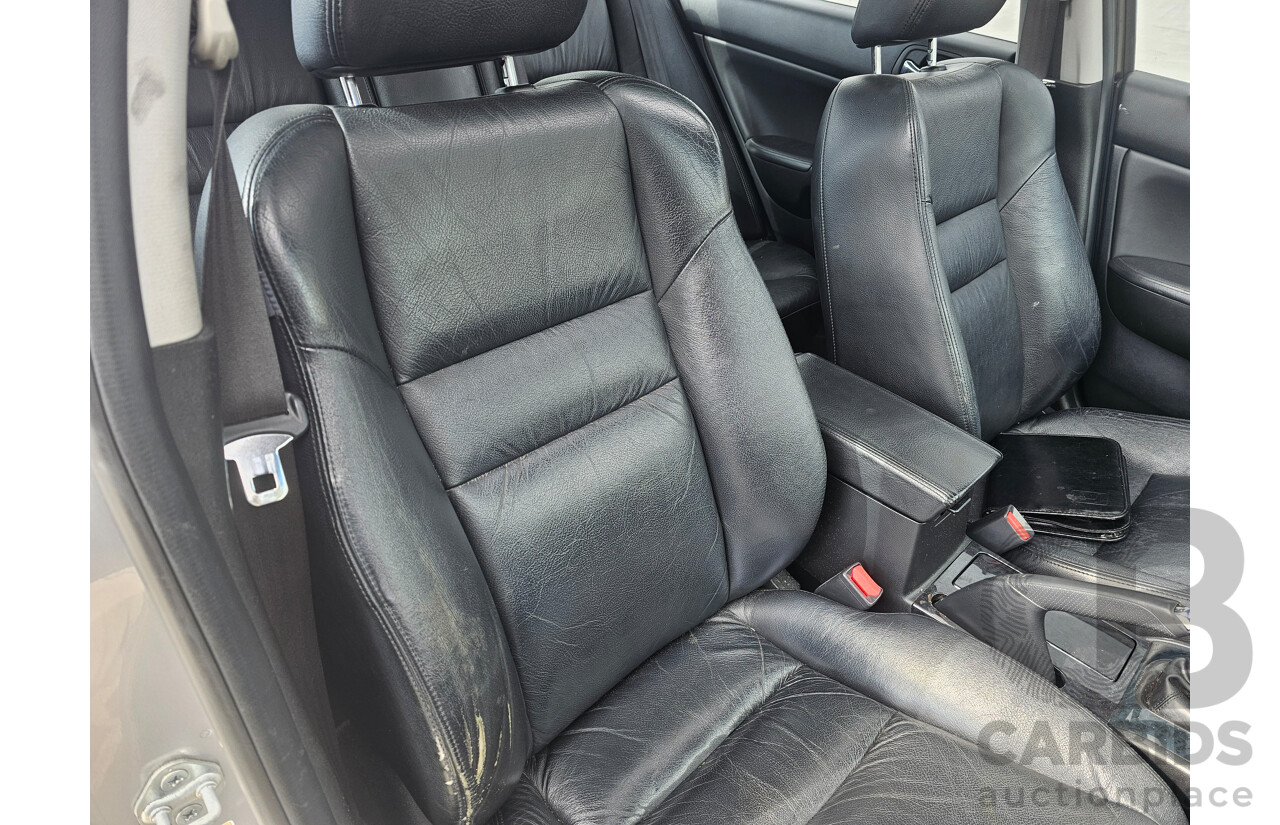 9/2004 Honda Accord EURO Luxury  4d Sedan Silver 2.4L