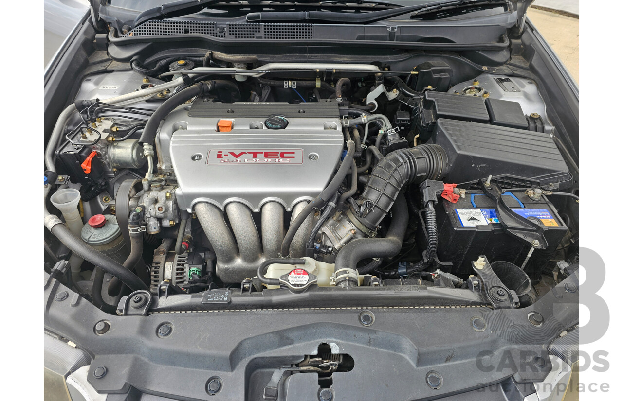 9/2004 Honda Accord EURO Luxury  4d Sedan Silver 2.4L