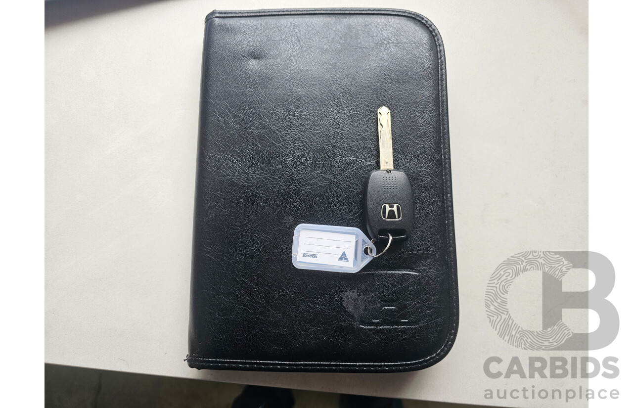 9/2004 Honda Accord EURO Luxury  4d Sedan Silver 2.4L