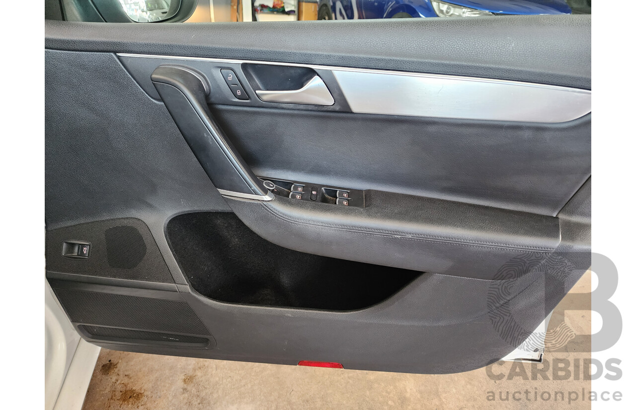 11/2012 Volkswagen Passat 125 TDI Highline 3C MY12 4d Wagon White 2.0L