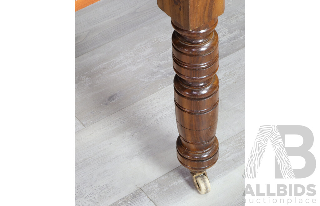 Extendable Pine Dining Table